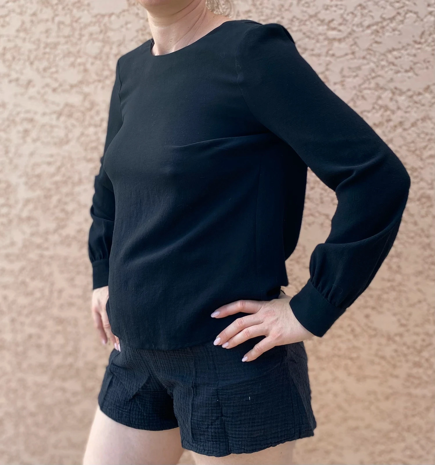Off-the-shoulder top with long sleeves – photo 2